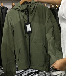 市场上装-夹克-（实拍）时尚男装夹克