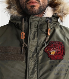 市场上装-棉衣/羽绒服-时尚男装棉服