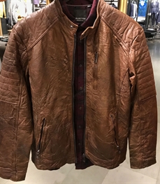 市场上装-皮衣-（实拍）时尚商务皮衣