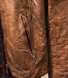 市场上装-皮衣-（实拍）时尚商务皮衣