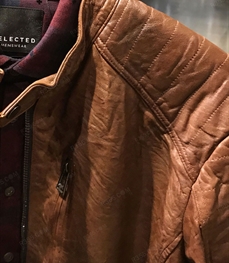 市场上装-皮衣-（实拍）时尚商务皮衣