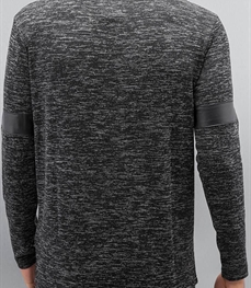 市场上装-T恤-时尚男装t恤