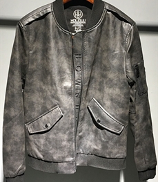 市场上装-皮衣-时尚男装皮衣