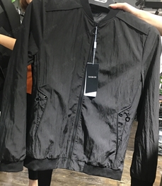 市场上装-夹克-（实拍）时尚男装夹克