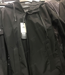 市场上装-中长外套-（实拍）时尚男装中长外套