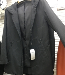 市场上装-大衣-（实拍）时尚商务大衣
