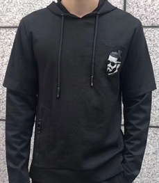 市场上装-T恤-时尚男装t恤