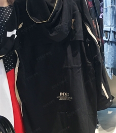 市场上装-中长外套-（实拍）休闲男装中长外套