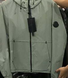 市场上装-夹克-（实拍）时尚男装夹克