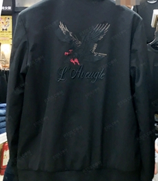 市场上装-夹克-（实拍）时尚商务夹克