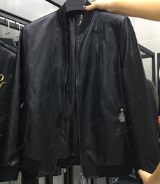 市场上装-皮衣-（实拍）时尚商务皮衣