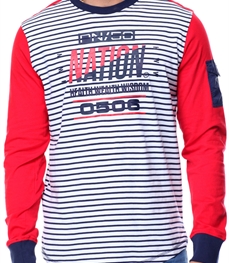 市场上装-T恤-时尚男装t恤