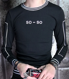 市场上装-T恤-时尚男装t恤