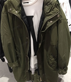 市场上装-中长外套-（实拍）休闲男装中长外套