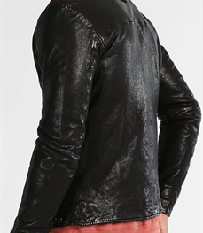 市场上装-皮衣-时尚男装皮衣