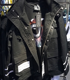 市场上装-中长外套-（实拍）休闲男装中长外套