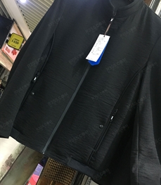 市场上装-夹克-（实拍）时尚商务夹克