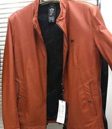 市场上装-皮衣-（实拍）时尚商务皮衣