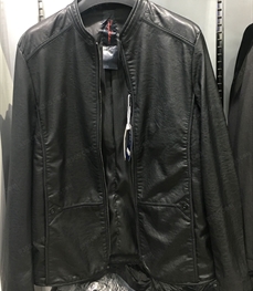 市场上装-皮衣-（实拍）时尚商务皮衣