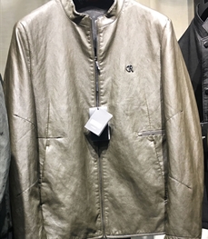 市场上装-皮衣-（实拍）时尚商务皮衣