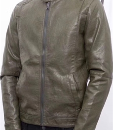 市场上装-皮衣-时尚男装皮衣