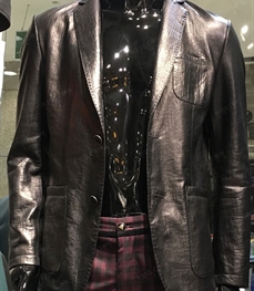 市场上装-皮衣-（实拍）时尚商务皮衣