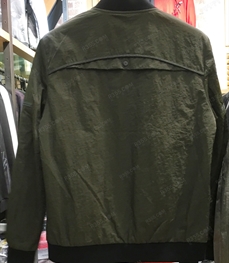 市场上装-夹克-（实拍）时尚男装夹克