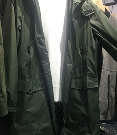 市场上装-大衣-（实拍）时尚商务大衣