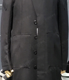 市场上装-大衣-（实拍）时尚商务大衣