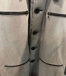 市场上装-大衣-（实拍）时尚商务大衣