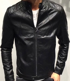 市场上装-皮衣-时尚男装皮衣
