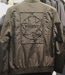 市场上装-夹克-（实拍）时尚男装夹克