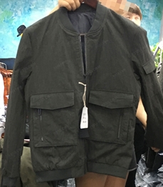 市场上装-夹克-（实拍）时尚男装夹克