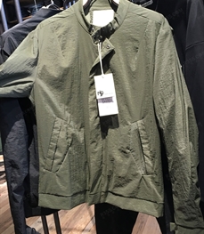 市场上装-夹克-（实拍）时尚男装夹克