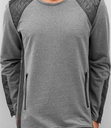 市场上装-T恤-时尚男装t恤