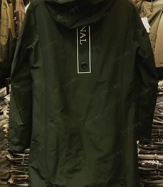 市场上装-中长外套-（实拍）时尚男装中长外套