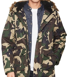 市场上装-大衣-时尚商务大衣