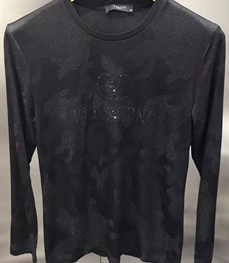 市场上装-T恤-时尚男装t恤