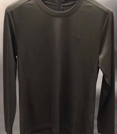 市场上装-T恤-时尚男装t恤