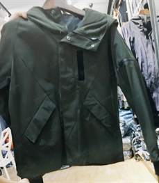 市场上装-夹克-（实拍）时尚男装夹克