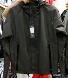 市场上装-夹克-（实拍）时尚男装夹克