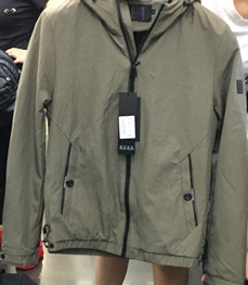 市场上装-夹克-（实拍）时尚男装夹克