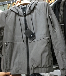 市场上装-夹克-（实拍）时尚男装夹克