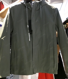 市场上装-夹克-（实拍）时尚男装夹克