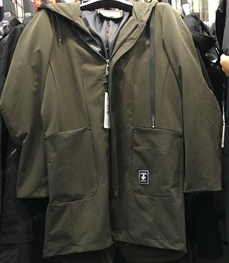 市场上装-中长外套-（实拍）时尚男装中长外套