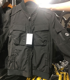 市场上装-夹克-（实拍）时尚男装夹克