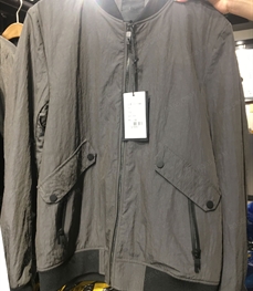 市场上装-夹克-（实拍）时尚男装夹克