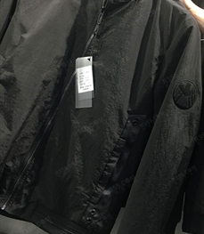 市场上装-夹克-（实拍）时尚男装夹克