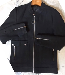 市场上装-夹克-时尚男装夹克