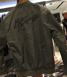 市场上装-夹克-（实拍）时尚男装夹克